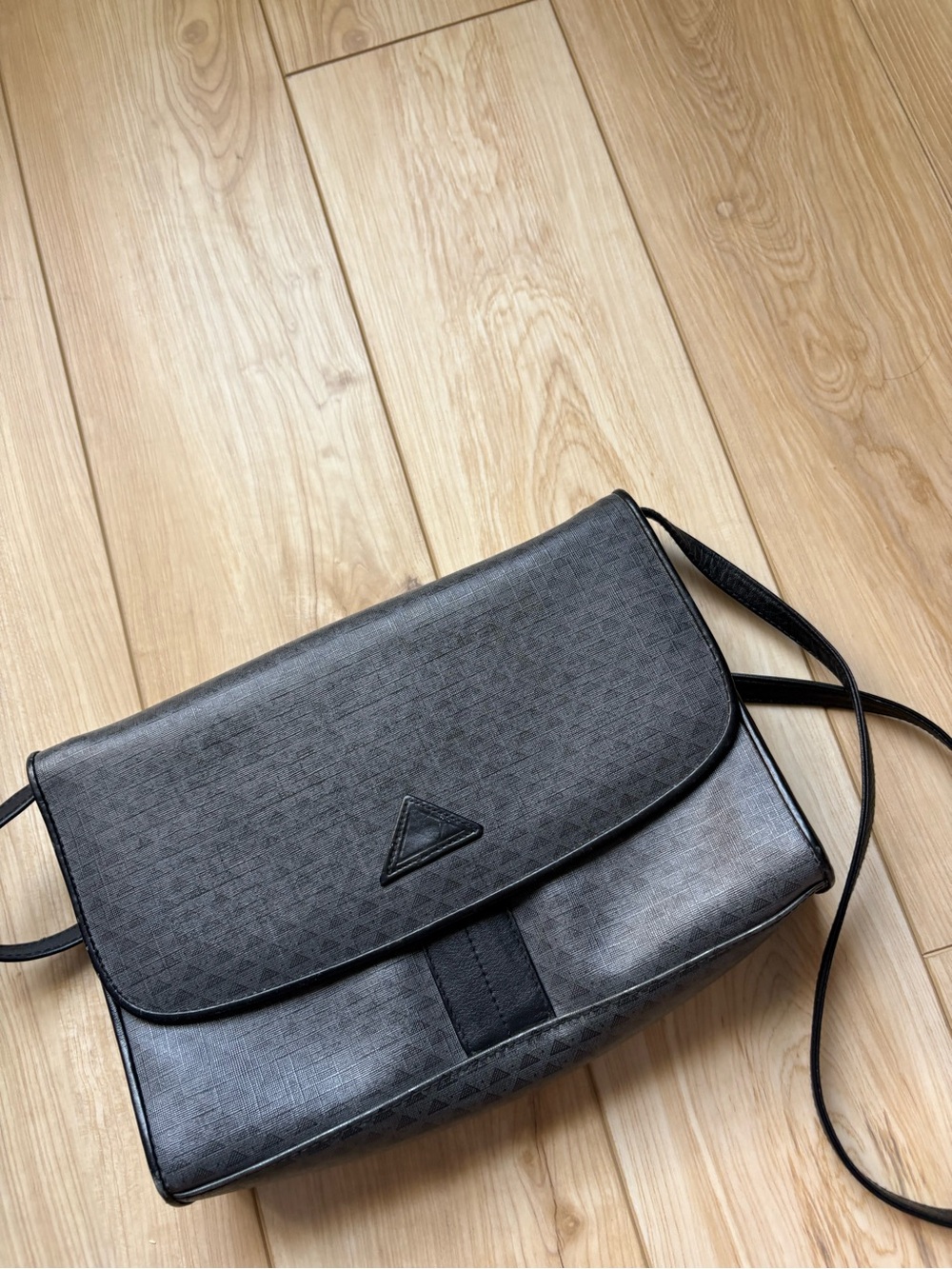 Liz Claiborne Vintage Triangle Pattern Gray/Black Crossbody Bag 80s/90s Preppy